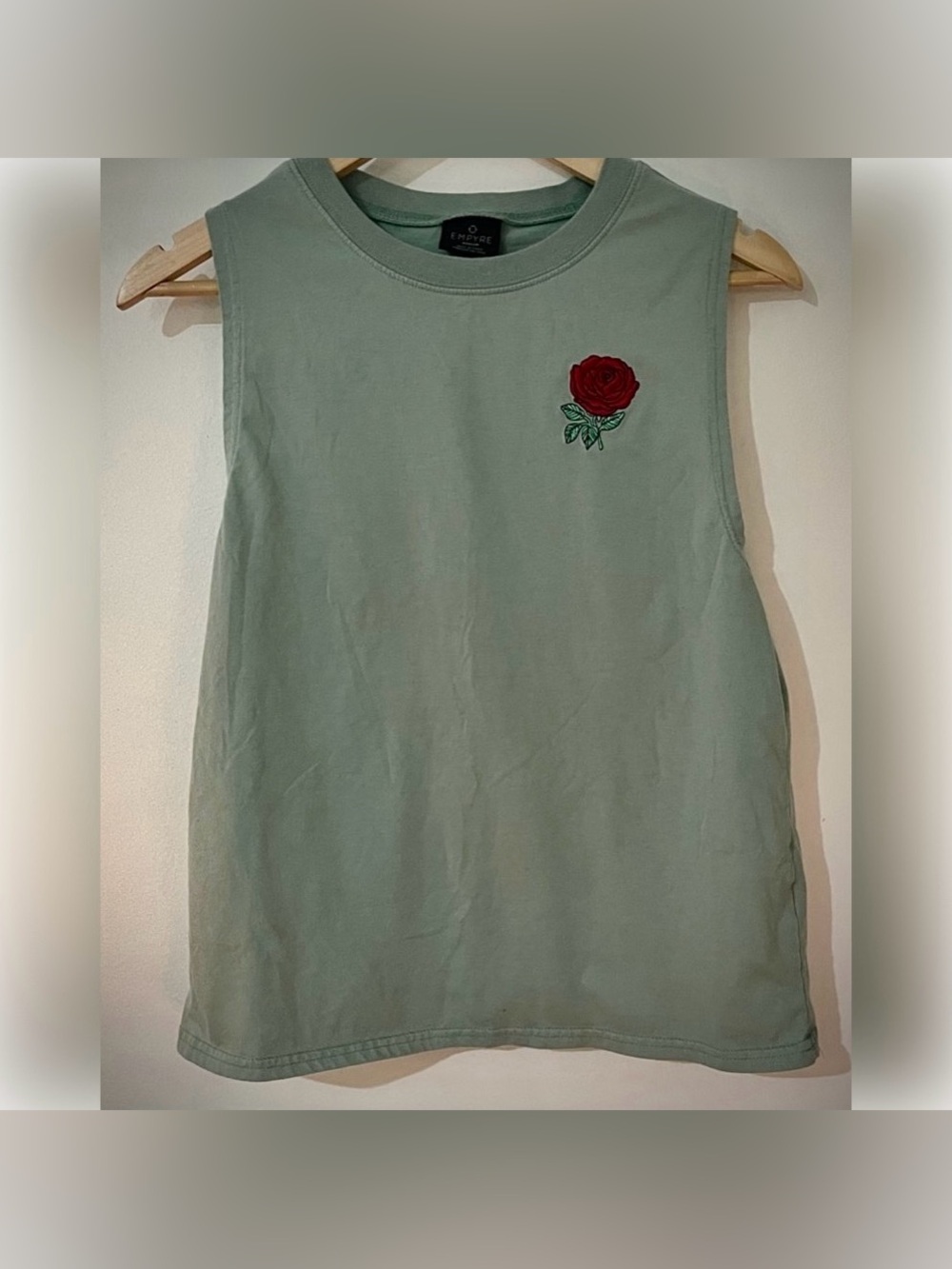 Empyre Sage Green Rose Embroidered Muscle Tank Top Tee Medium